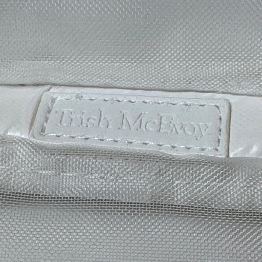 Trish McEvoy White Quilted Zip-Around Makeup Bag Travel Cosmetic Case